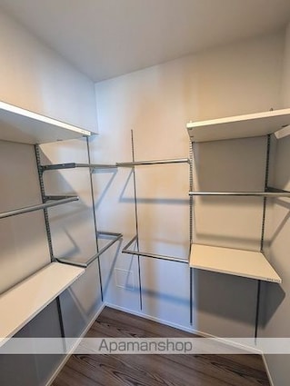 ルフォンプログレ上野御徒町[3LDK/64.39m2]の収納