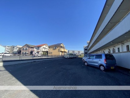 メゾン末広[2DK/39.66m2]の駐車場