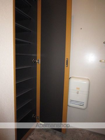 Ｎｏｒｔｈ　Ｌｉｌａｃ[1K/28.05m2]の玄関