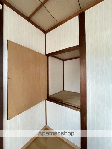 小郡市 2階建 築49年の内装写真