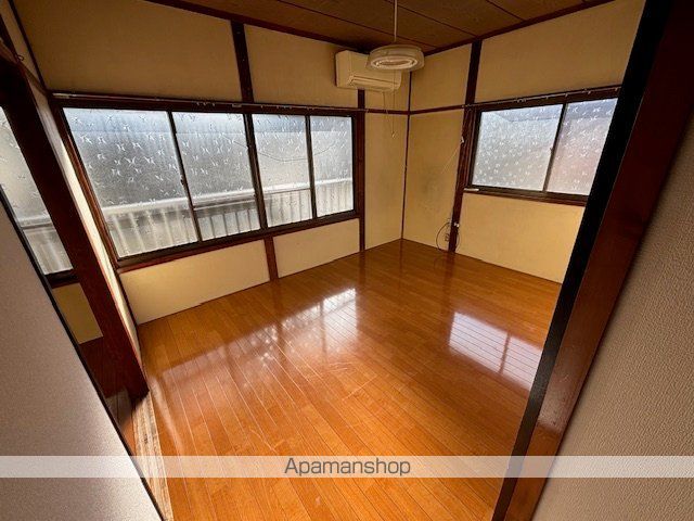 apartment 福島県伊達郡川俣町字大作4
大作の賃貸情報を見る
物件地図