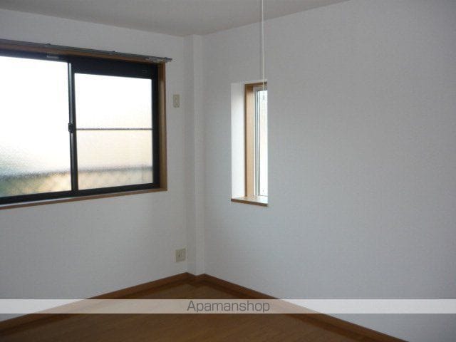 中央本線 岡谷駅 徒歩15分 2階建 築24年の内装写真
