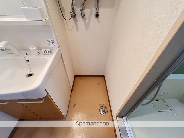 ディスティニーIIの内装写真