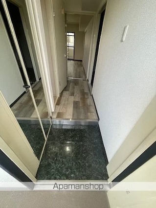 メゾンエイコー瀬田[2LDK/54m2]の玄関