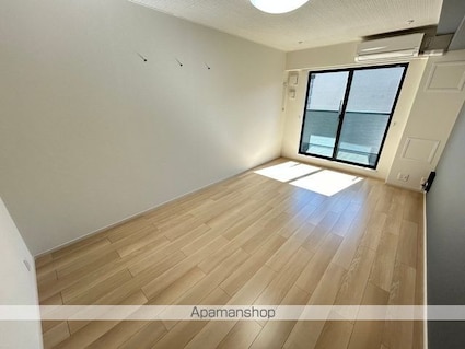 ウエスト　コミタリアⅢ[1K/28.87m2]の内装2