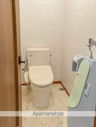 東京都立川市高松町３丁目[2LDK/101.5m2]のトイレ