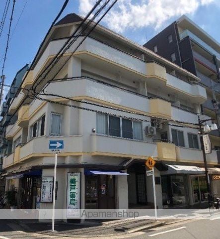 コーポモントレー