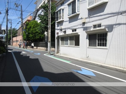 東京都杉並区天沼２丁目[1R/13m2]の周辺10