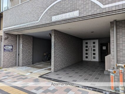 広島県広島市中区富士見町[1K/38.66m2]のエントランス1