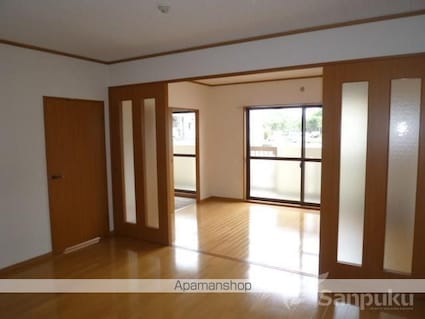 オレンジスクウェアー[3LDK/63.17m2]のリビング・居間