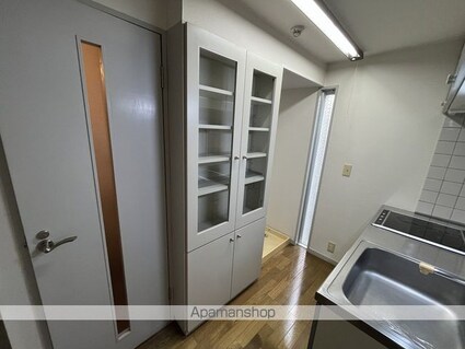 クリスタルコート[1R/27.3m2]の内装2