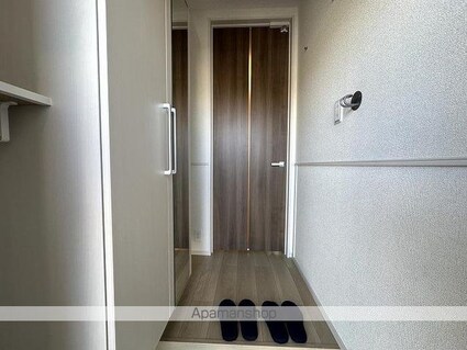 クラール西茅野[1LDK/50.14m2]の玄関