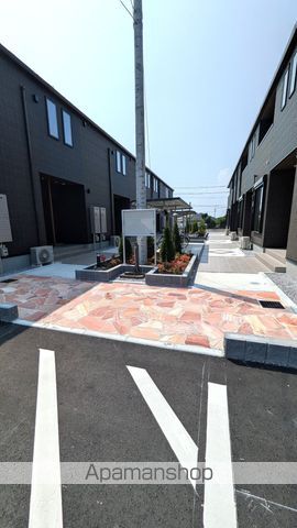 シャルフ飛江田 IIの玄関写真