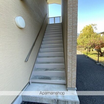 ラポール松澤Ｂ[1LDK/46.37m2]のエントランス1