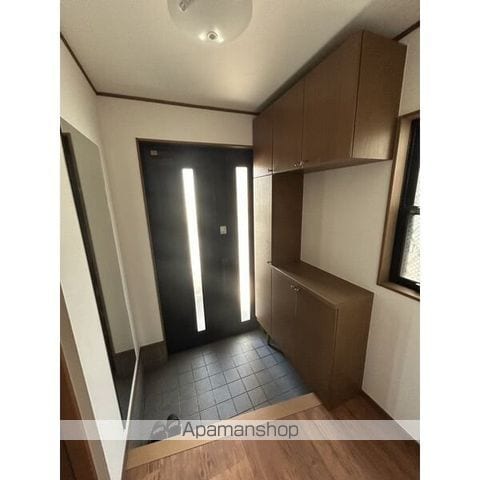 栄生戸建ての内装写真