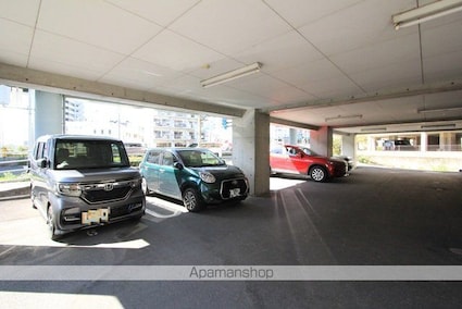 ＦｏｒｅｓｔａＥ[2DK/45.13m2]の駐車場