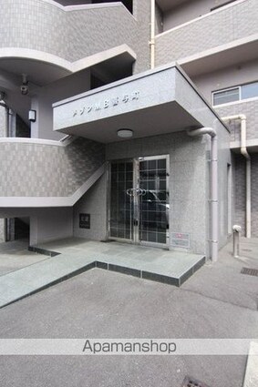 メゾンＭＢ喜与町[2LDK/57.6m2]のエントランス