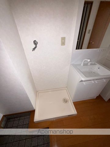 CROWNHILLSの内装写真