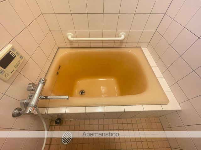 尾崎町5丁目 6DK戸建の内装写真