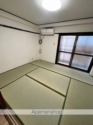 和歌山県和歌山市田中町３丁目[1DK/32m2]のリビング・居間