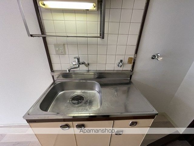 ホープ伊島A棟の内装写真