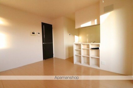 メゾンＫー２・３　Ｋー２[1LDK/47.4m2]のリビング・居間