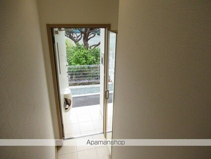 テゾーロ梨木Ｃ棟[1LDK/38.43m2]の玄関