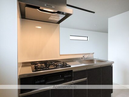 Ｃｅｌｅｎｅｓｔ高岳[2LDK/62.5m2]のキッチン