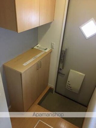 タウンコート筒井　Ａ棟[2LDK/61.43m2]の玄関