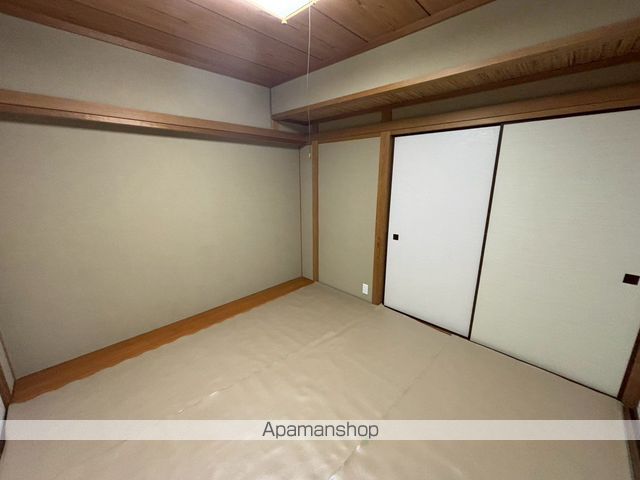 ヒカリホールディングスビルの内装写真