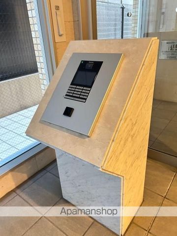 ライオンズ赤坂セントマークスの玄関写真