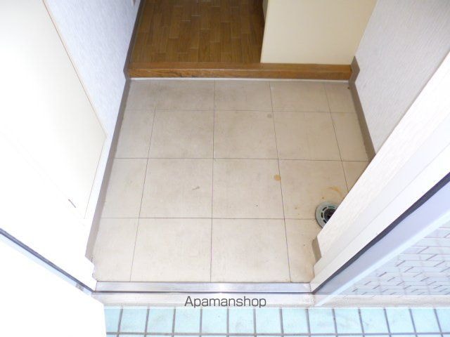 コアクレスト立川[1R/18.36m2]の玄関