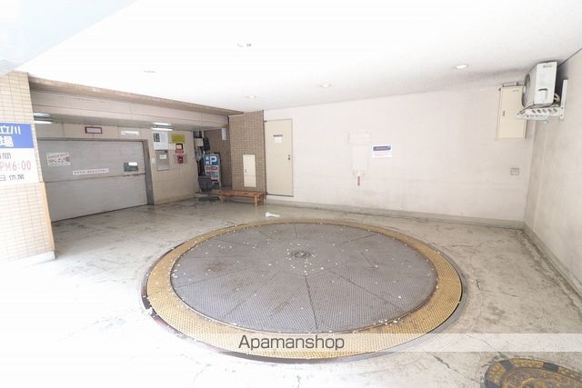東京都立川市高松町３丁目[3LDK/70.53m2]の駐車場