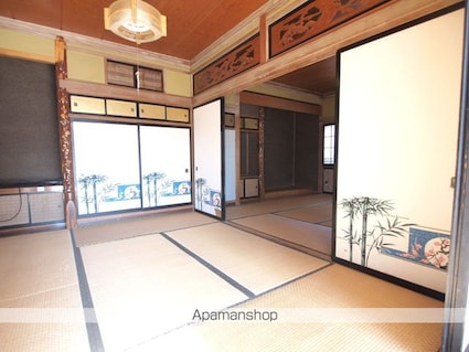 洗馬戸建[5LDK/106.37m2]の内装3