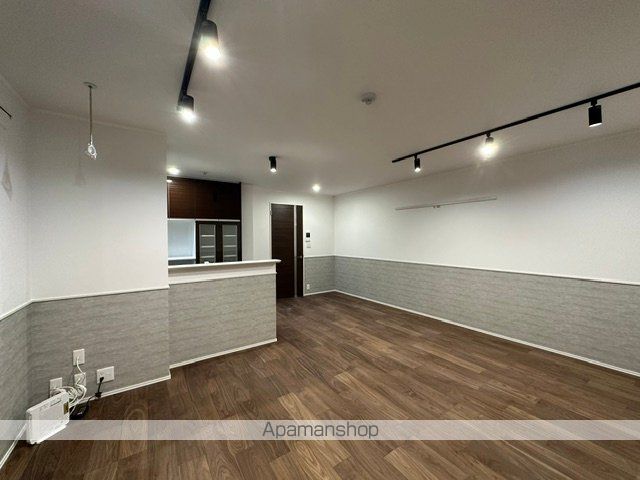 KOMOREBI GARDEN中田本町Cの内装写真