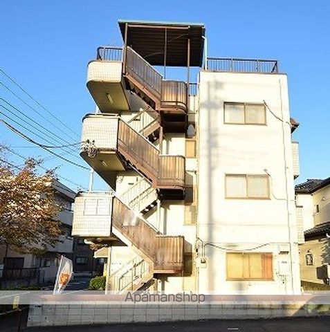 鈴万ハイツの外観写真