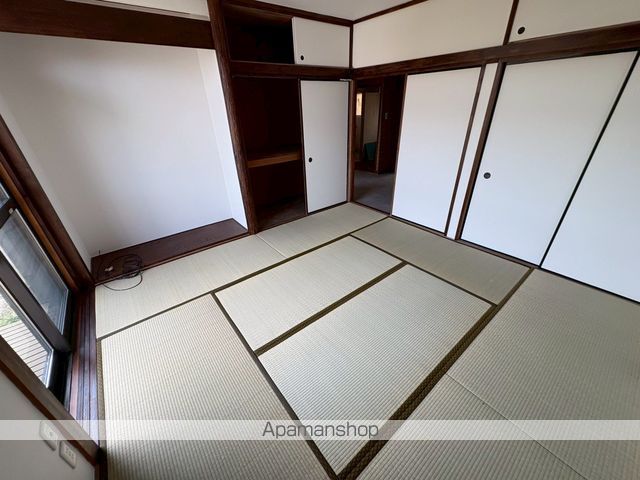 小田急電鉄江ノ島線 本鵠沼駅 徒歩7分 2階建 築52年の内装写真