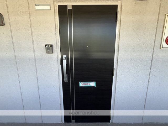 ティアクラウンの玄関写真