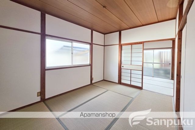フェレスタ内宮の内装写真