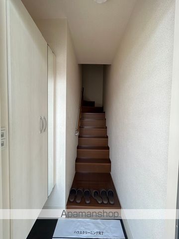 レゾナンツ B棟の内装写真