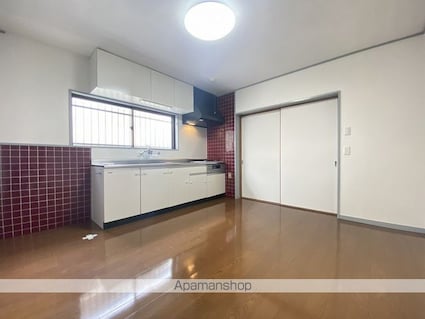 江尻ヶ丘町戸建１７６[5DK/105.16m2]のリビング・居間