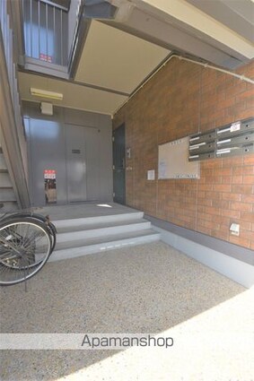 ヴォーン八代[1LDK/37.14m2]のエントランス