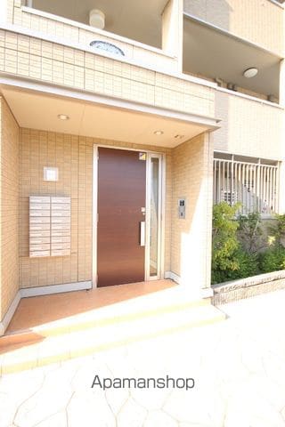 カルチェ Bの玄関写真