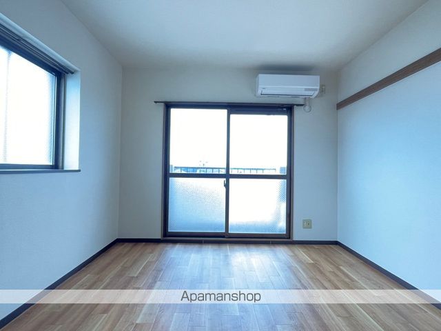ヴィヴァーチェ若林の内装写真