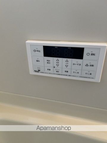 ロイヤルハイツ穐山の内装写真