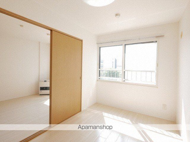 サークヒル学園前の内装写真