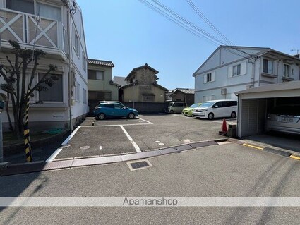和歌山県和歌山市今福２丁目[3LDK/62.8m2]の駐車場2