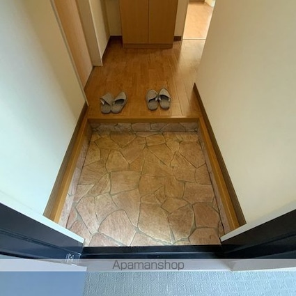 メゾンドシュヴァリエＢ[2K/43.54m2]の玄関