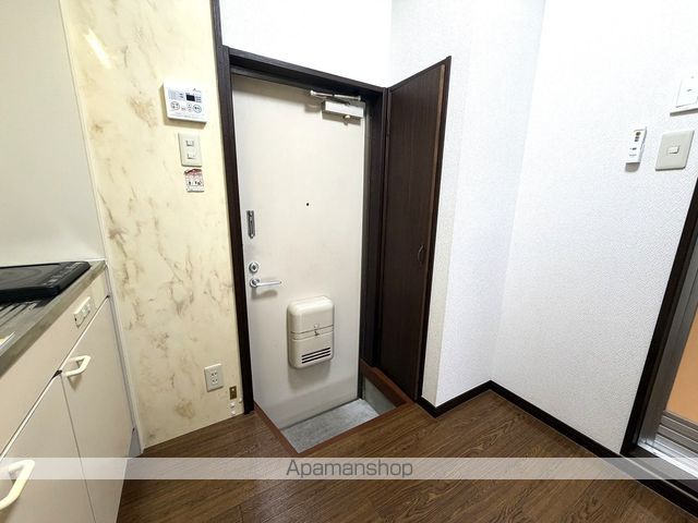 コンフレールサエキIIの内装写真