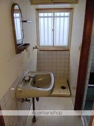 雑賀崎戸建て[4DK/74m2]の洗面所